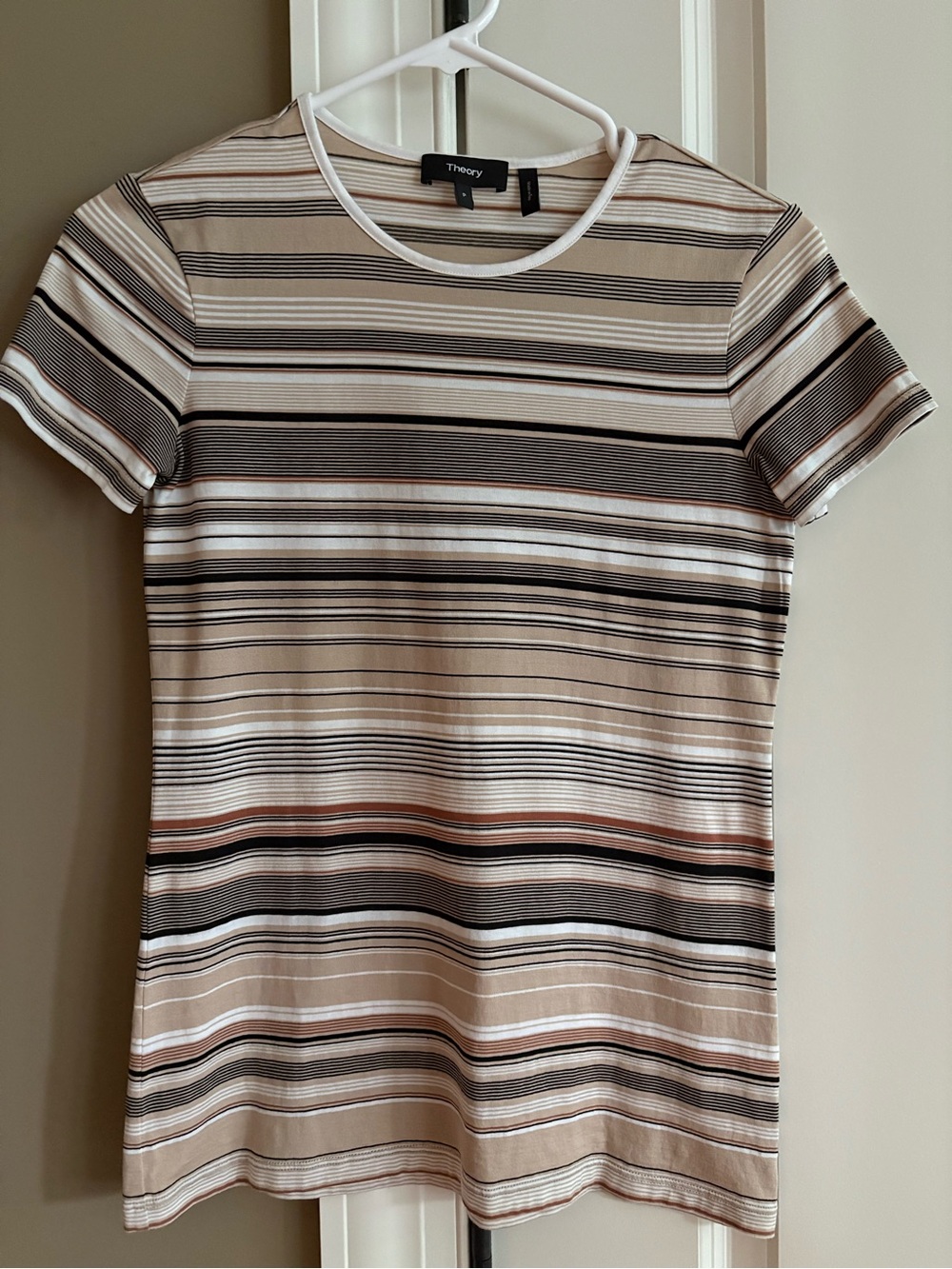 Theory black tan white striped Tshirt
